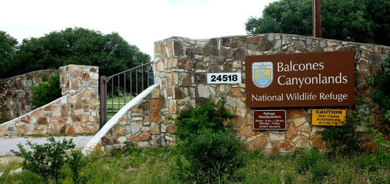 BALCONES CANYON LAND WILDLIFE REFUGE The Highland Lakes of Burnet County Texas