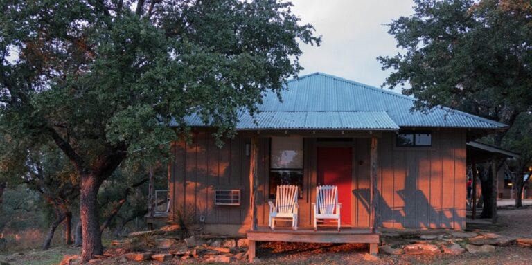 Single RM Porch 768x383