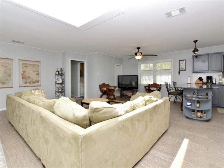 9f5abecd 33de 4f0b 9fd9 17bdb47abee1.f10 768x576