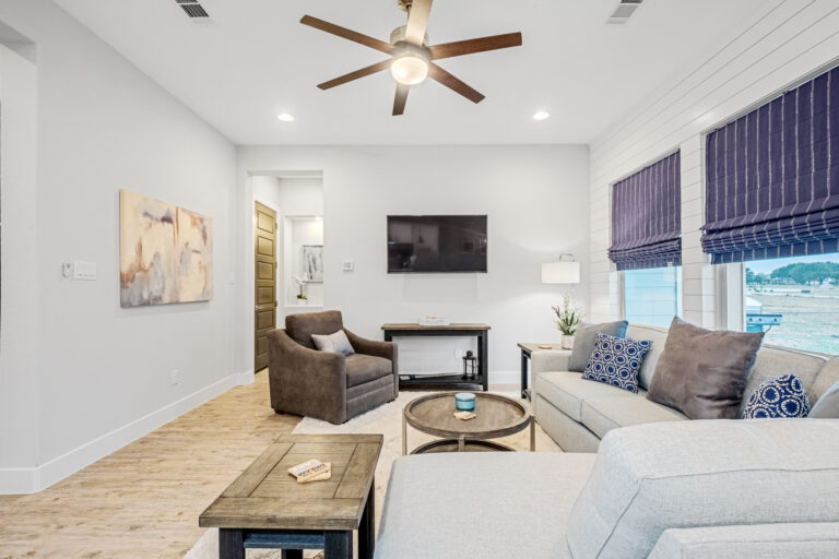 original 952568165 768x512