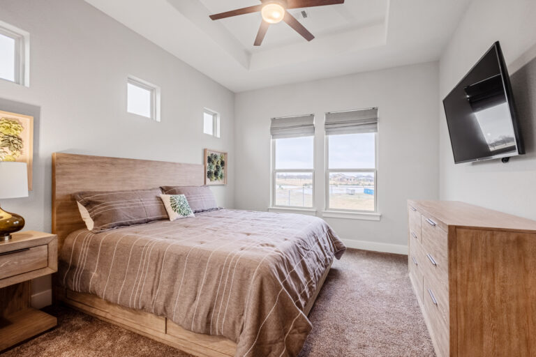 original 952568765 768x512