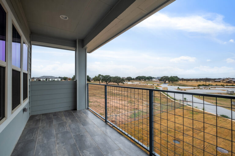 original 952569137 768x512