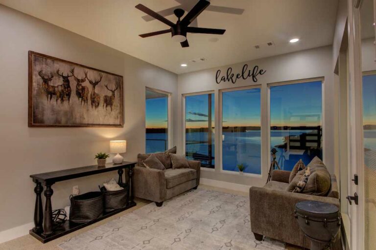 0911e547.f10 768x512