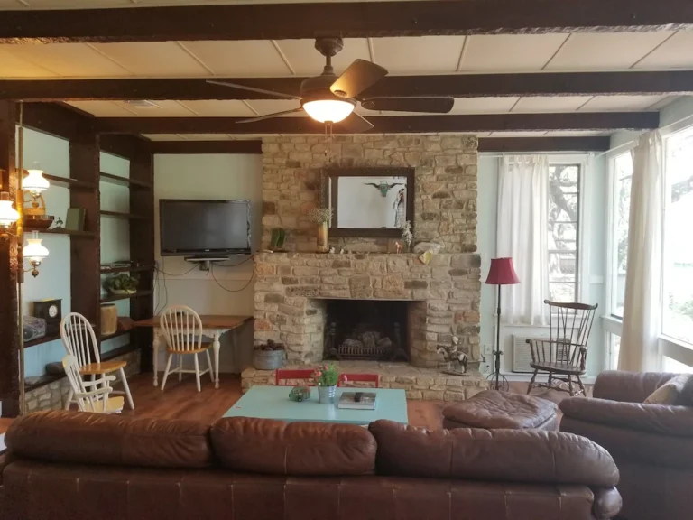 cbde9fb7.f10 768x576