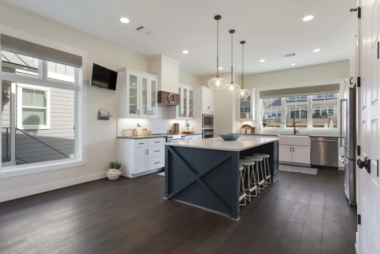 a0F4P00000RIWtHUAX 768x514