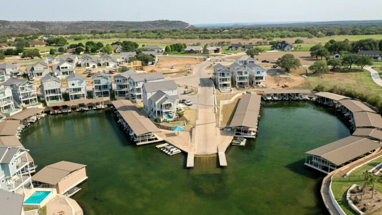 image 160901437 768x432