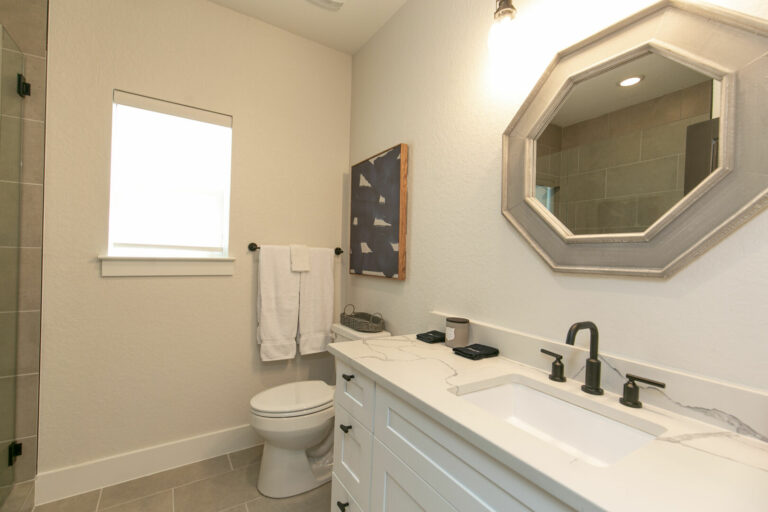 image 160901462 768x512