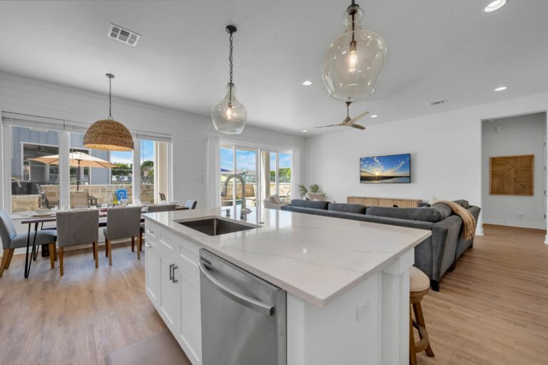 uubw444ve5lli7wiet8i 768x512