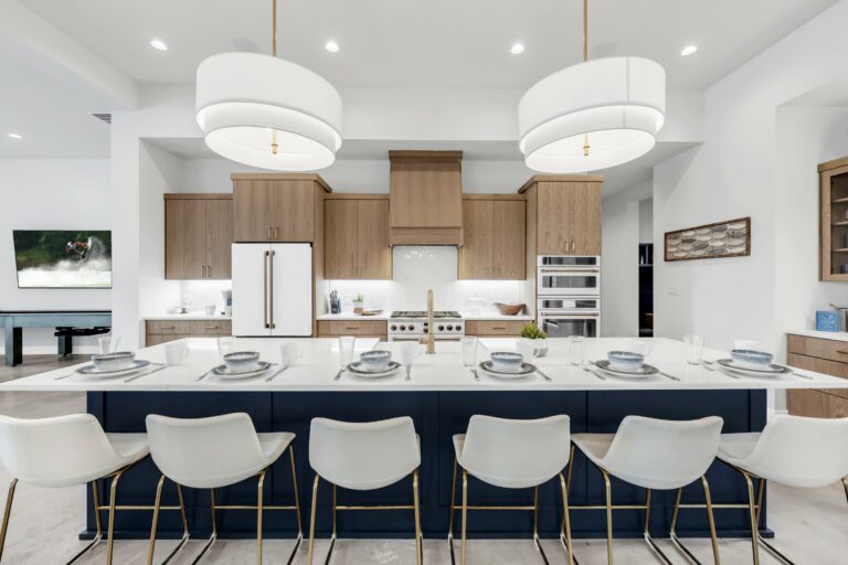 uytmfqdqr9az7v1afbce 768x512