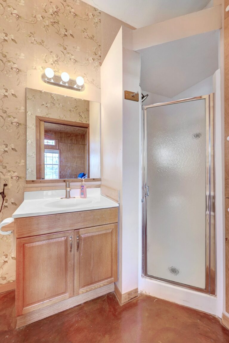 5c83425d e7b1 4150 a24b 0fd7609f65a4 768x1152