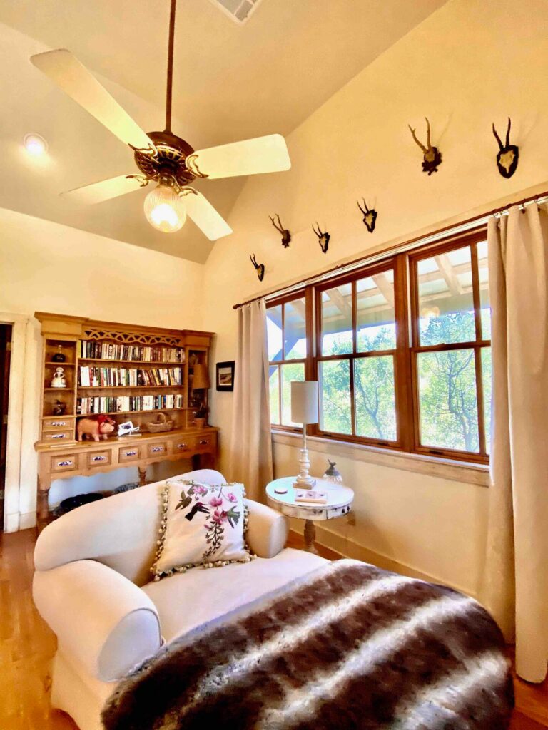 47fde5de ad39 4200 a621 f7ae60a3356c 768x1024