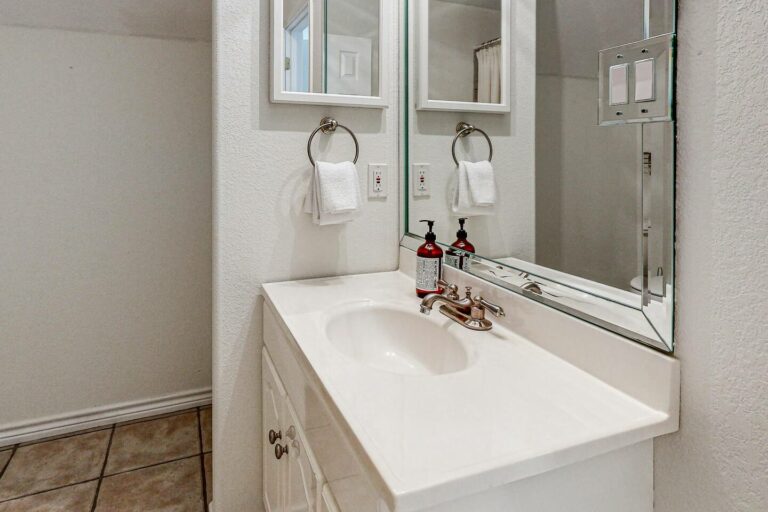 8f0dc755 e385 4c39 ac73 16c4a9b67b64 768x512