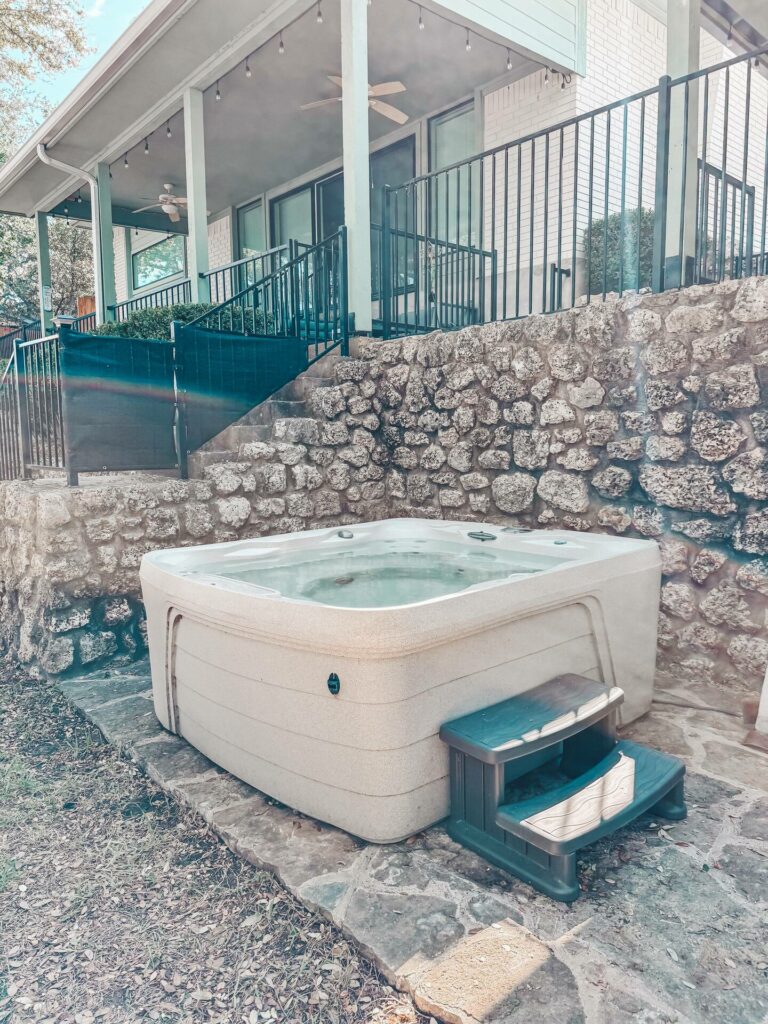 67065308 77ba 416c a4c4 e7f61bddf8c1 768x1024