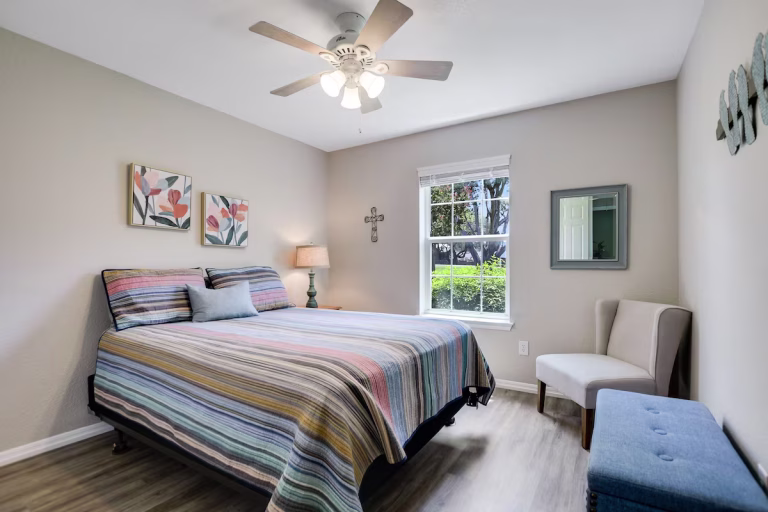 BellaCasaBed2 768x512