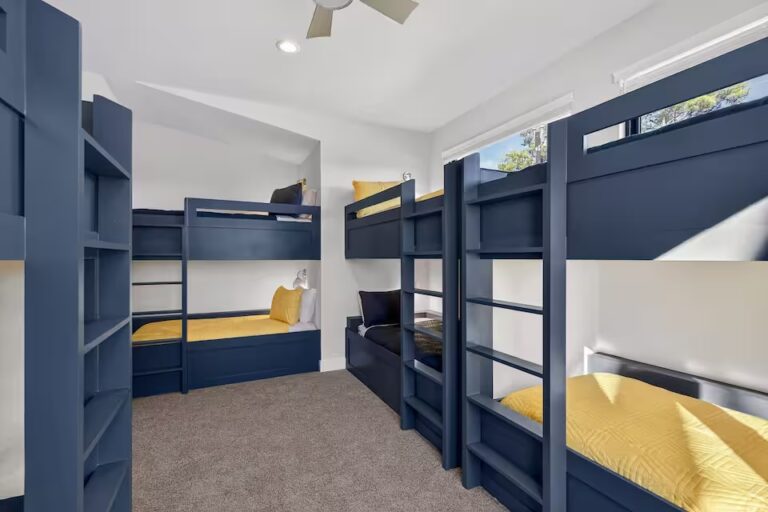 Colo Retreat bunks 768x512