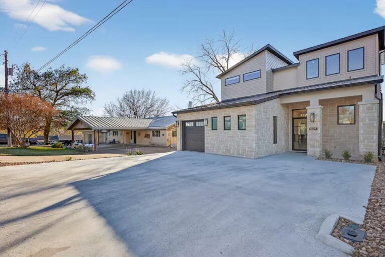 Colo Retreat front 768x512