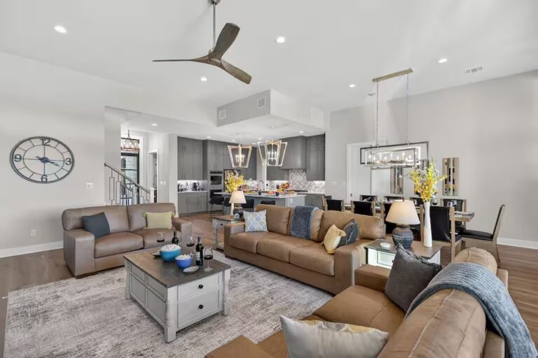 Colo Retreat liv rm 768x512